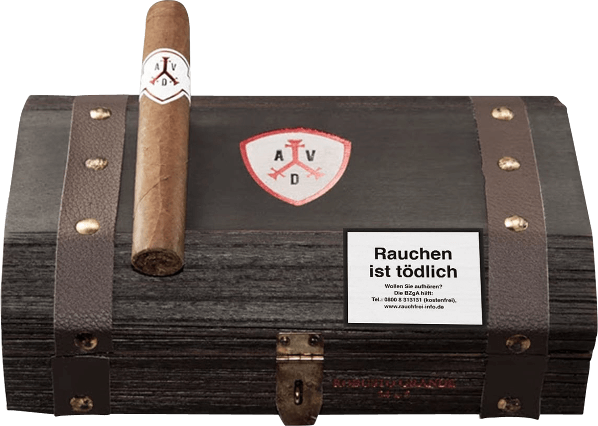 ADV & McKay The Explorer Robusto Grande - Kiste vorne mit Zigarre